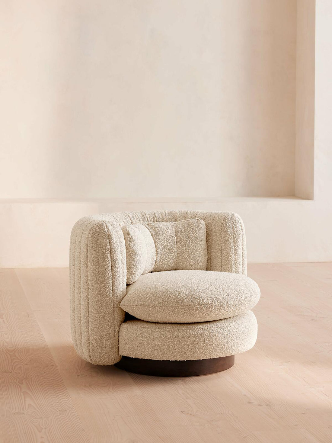 VIVIENNE ARMCHAIR | BOUCLE NATURAL