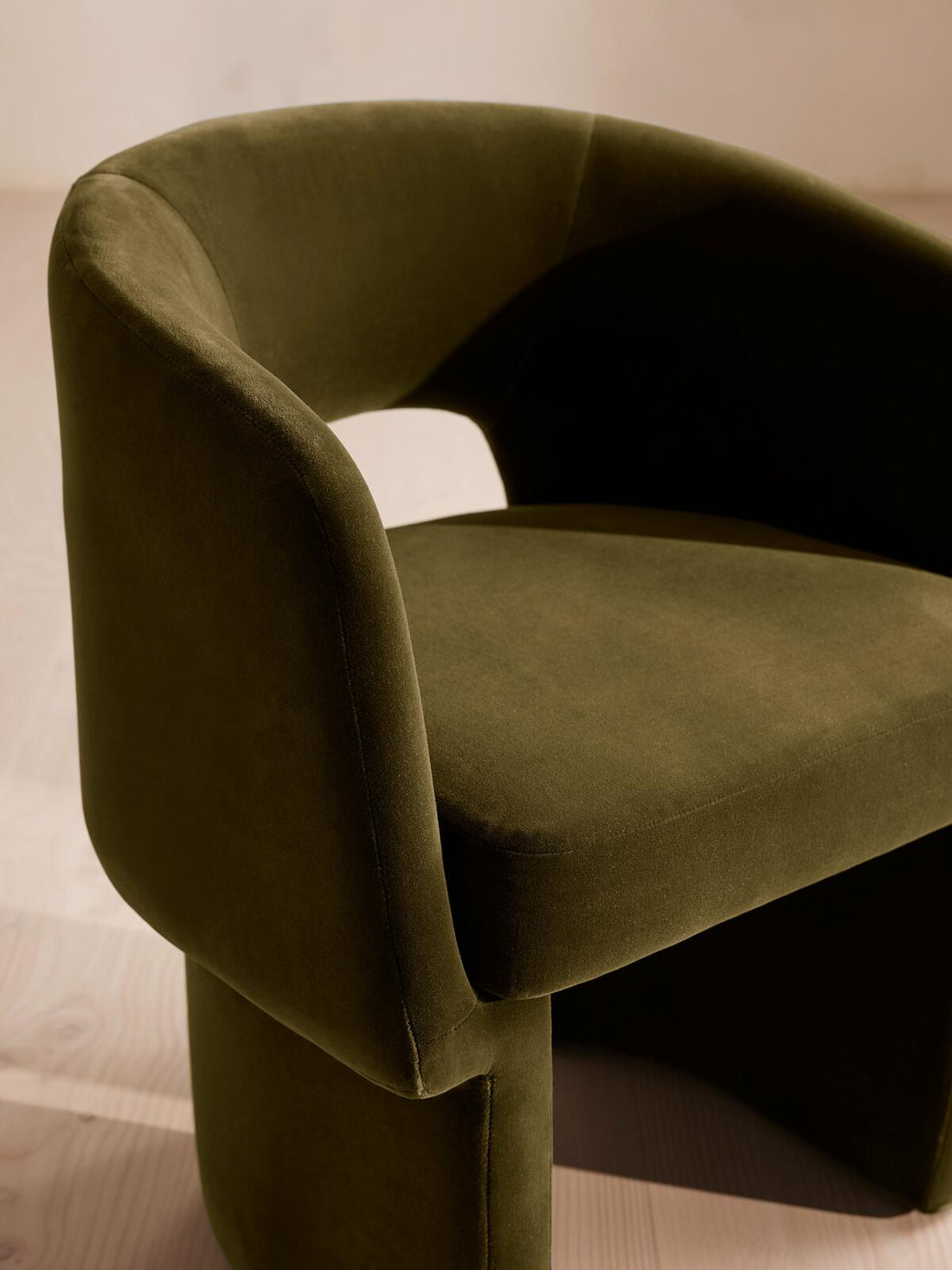 MORRELL CHAIR | OLIVE VELVET