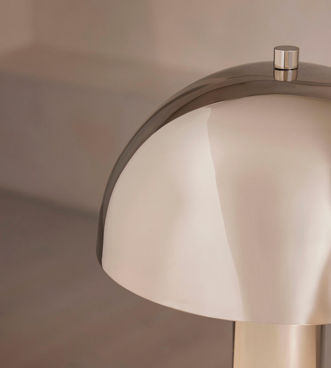 BOWEN TABLE LAMP